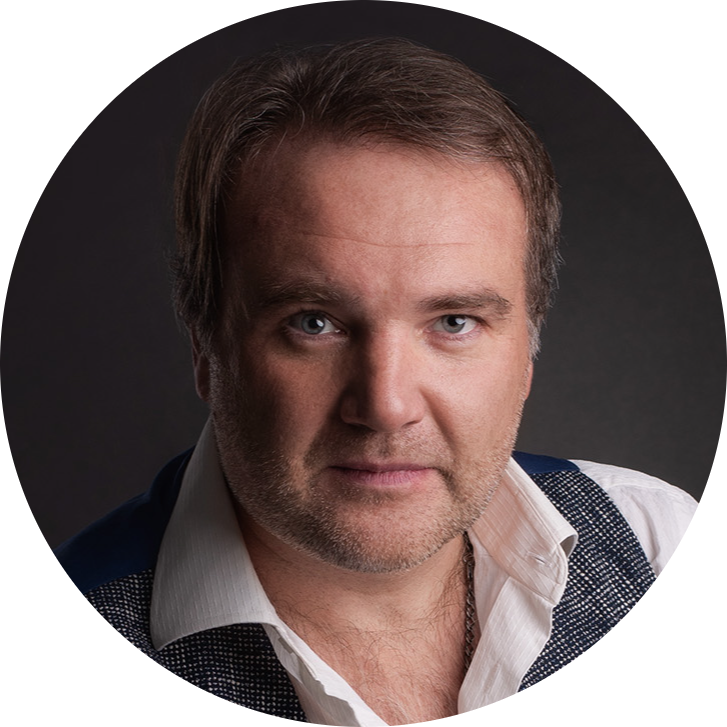 Артём Денисов 