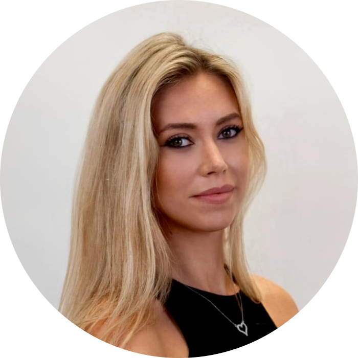 Ксения Минеева 