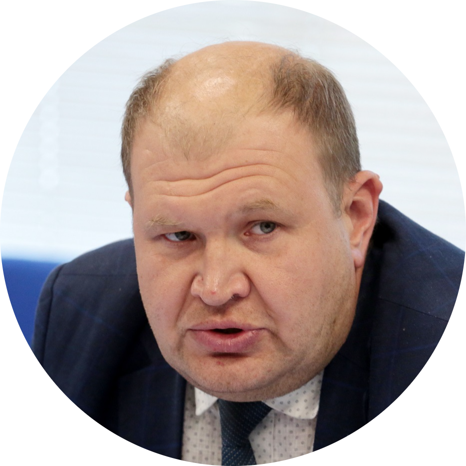 Александр Власов