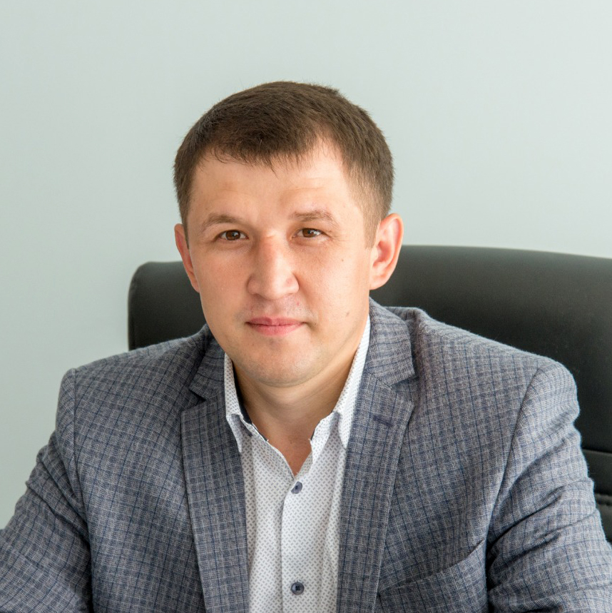Рамис Хакимов