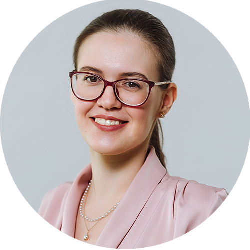 Алена Акмалтдинова 