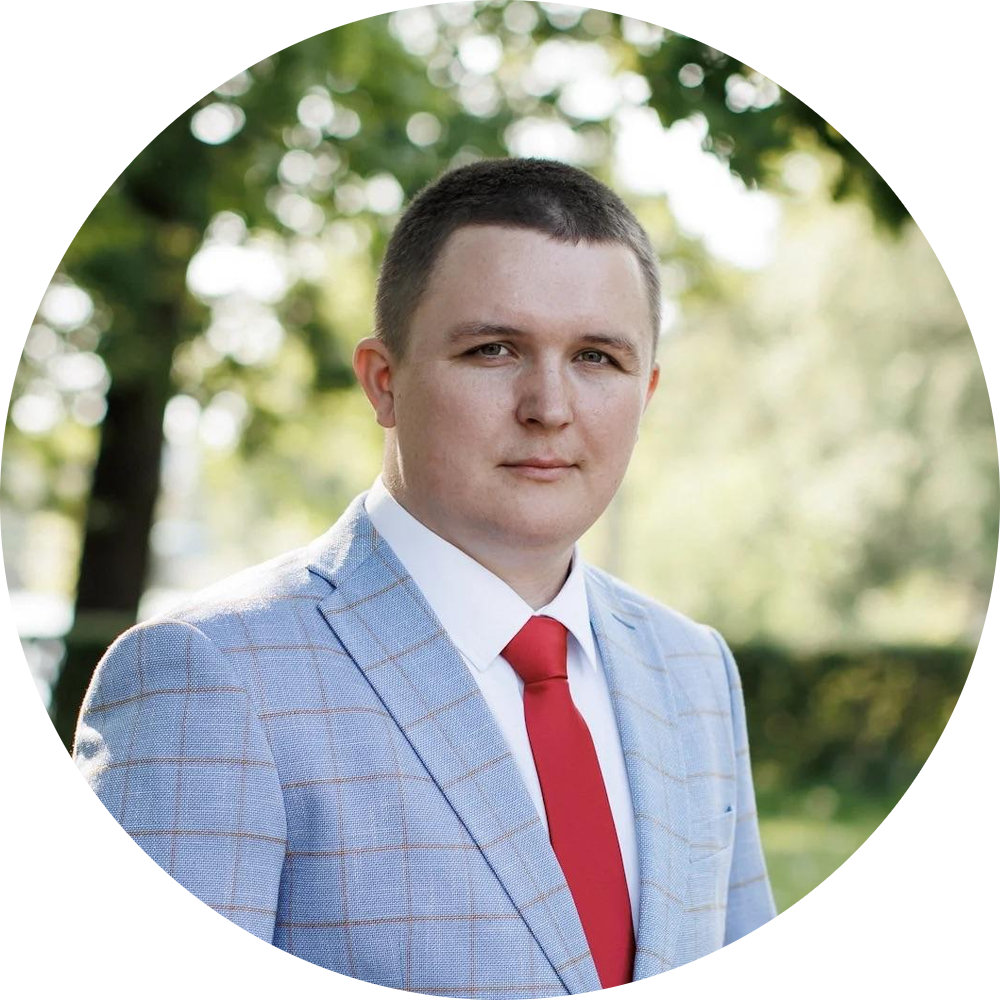 Алексей Антонов