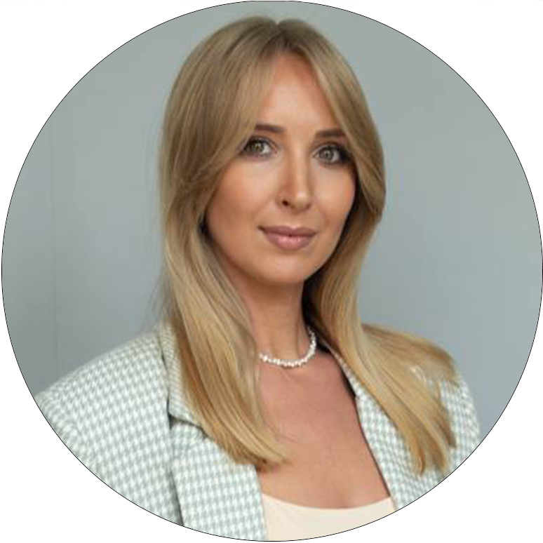Анна Иванова