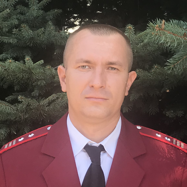 Александр Карлов