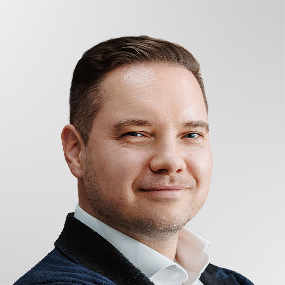 Денис Сериков 